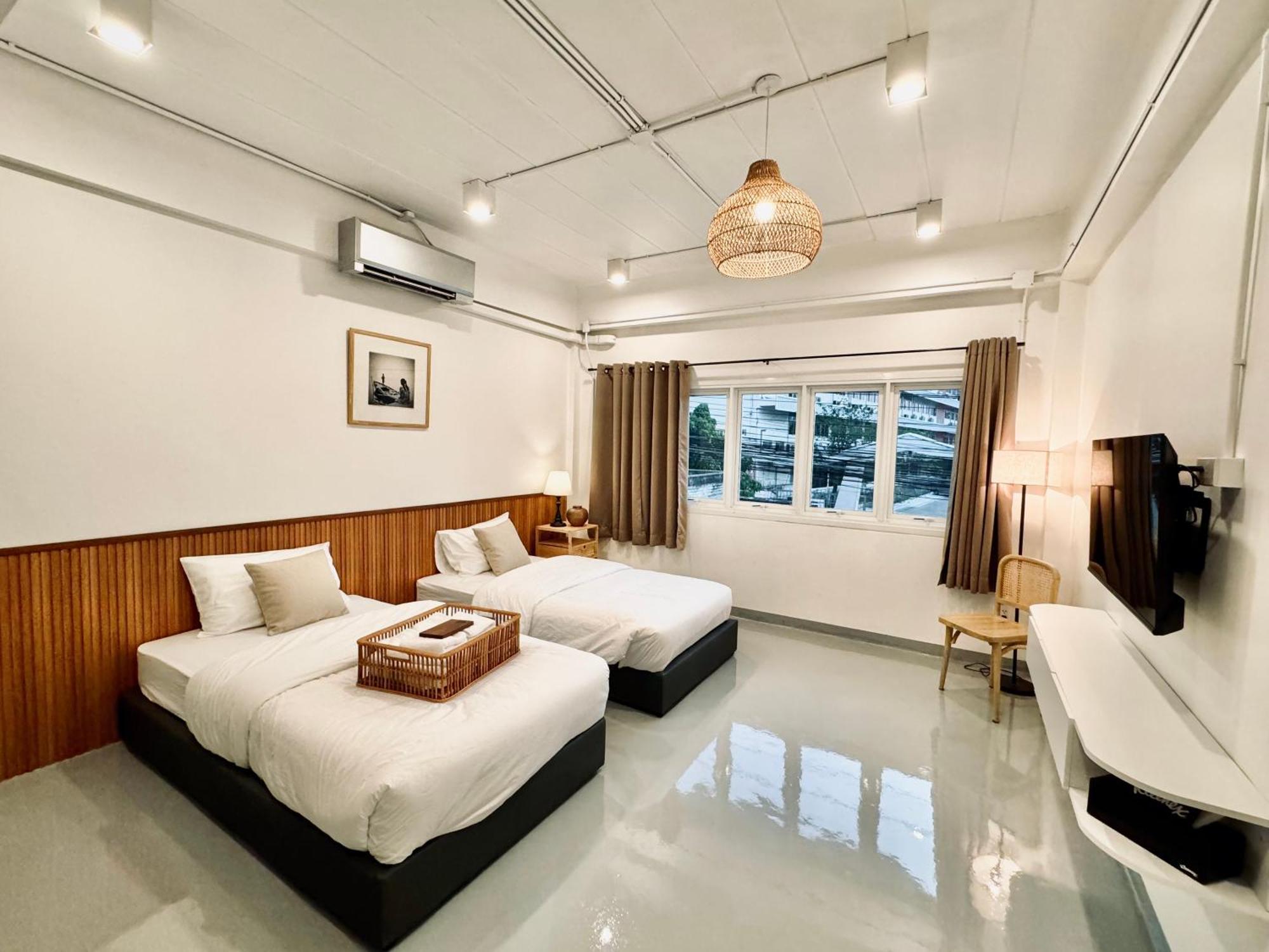 Momento Hotel And Cafe Khon Kaen Exterior photo