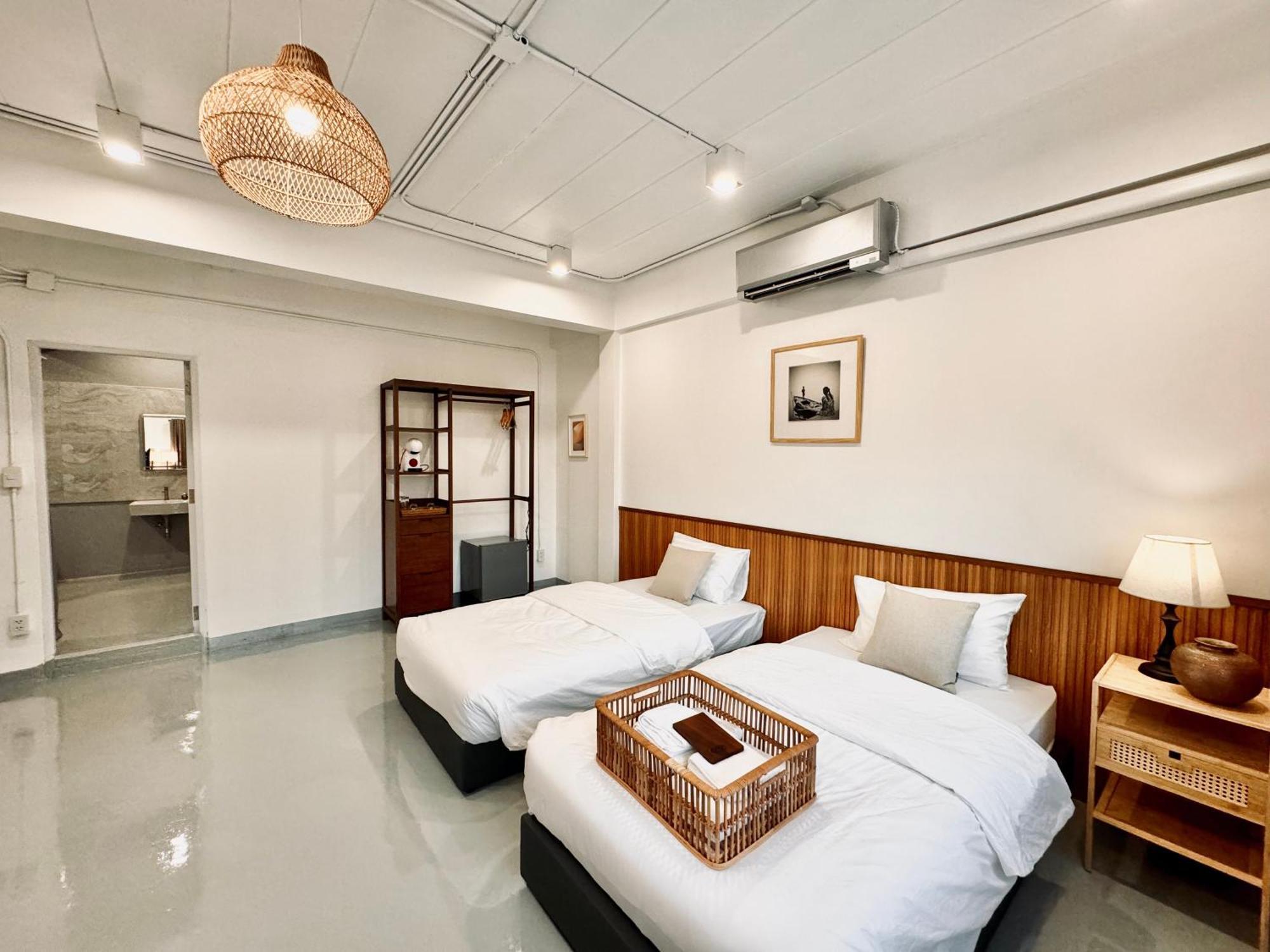 Momento Hotel And Cafe Khon Kaen Exterior photo