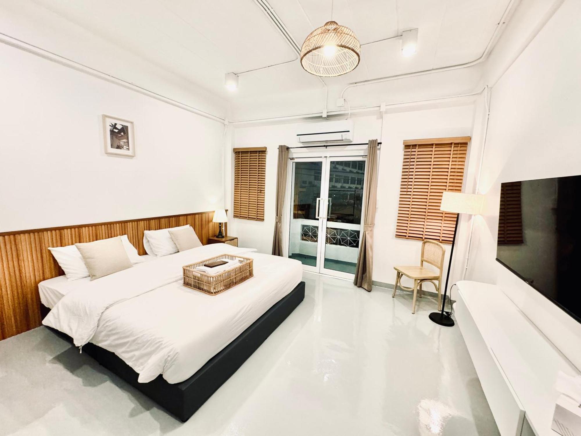 Momento Hotel And Cafe Khon Kaen Exterior photo